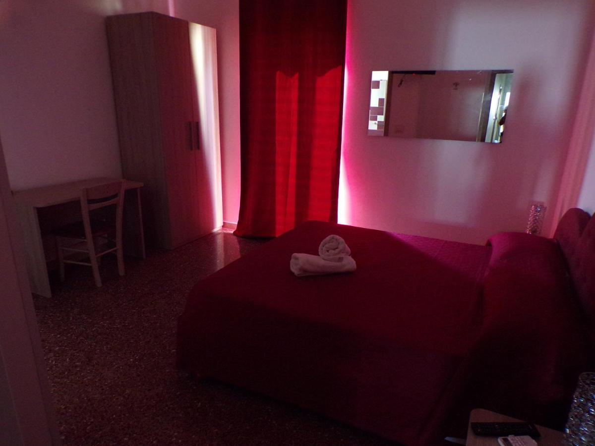 Nuova Aurora Rent Rooms Roccalumera Extérieur photo
