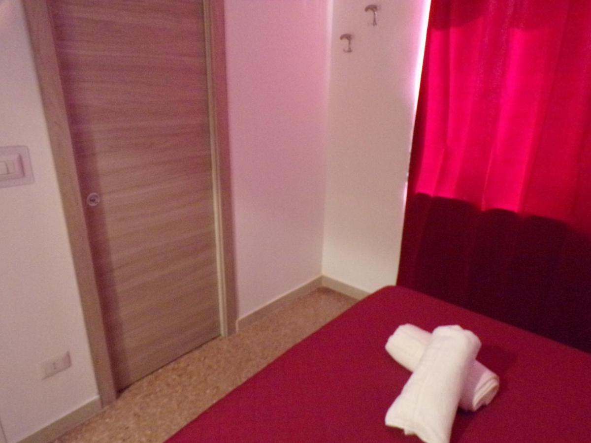 Nuova Aurora Rent Rooms Roccalumera Extérieur photo