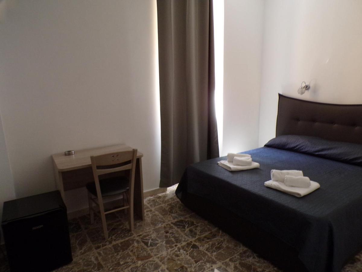 Nuova Aurora Rent Rooms Roccalumera Extérieur photo